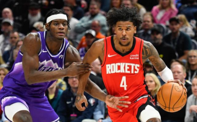 开云登录入口地址-11连胜无解！火箭格林上演疯狂三月：场均29+6太猛